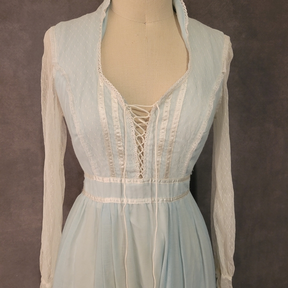 Gunne Sax vintage dress - Picture 4 of 14